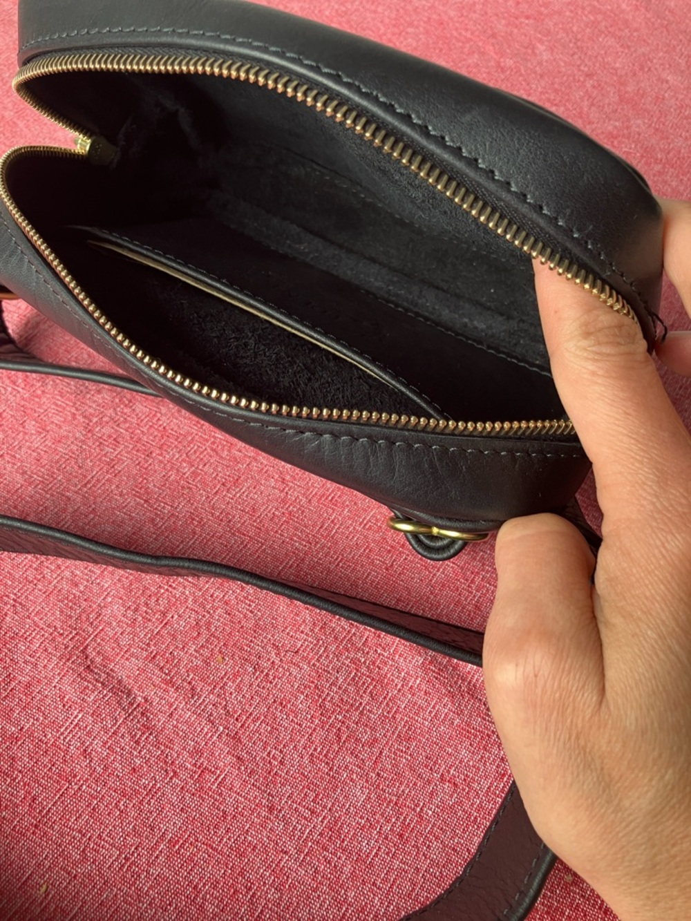 The Romy Belt Bag, FOUNT - Picture 3 of 6
